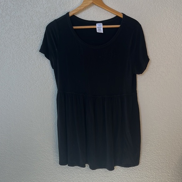 Time and Tru Maternity Shirt Baby doll peplum Top Black size Medium - Picture 6 of 12